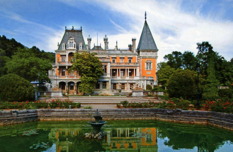 Массандровский дворец, Крым – экскурсии на отдыхе в Алуште