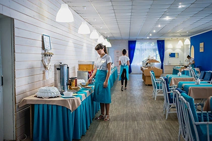 Столовая – отдых в Крыму в августе в  семейном курорте «Береговой»